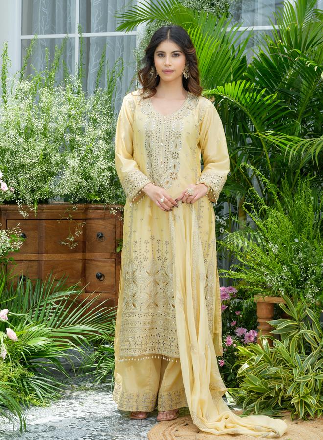 دي دبليو طقم كورتا مستقيمة مطرزة مع بنطال ودوباتا للنساء - Image 5